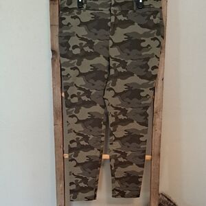 Old Navy Pixie High Rise Camo Pants